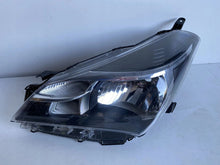 Load image into Gallery viewer, Frontscheinwerfer Toyota Yaris ARO15731 Links Scheinwerfer Headlight SCH6990425569da