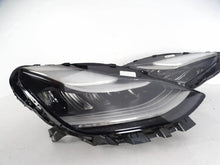 Laden Sie das Bild in den Galerie-Viewer, Frontscheinwerfer Tesla 3 1077367-00- Rechts Scheinwerfer Headlight