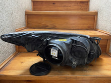 Laden Sie das Bild in den Galerie-Viewer, Frontscheinwerfer Saab 93 9-3 Xenon Links Scheinwerfer Headlight