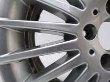 Laden Sie das Bild in den Galerie-Viewer, 1x Alufelge 17 Zoll 7.0" 5x112 51ET Glanz Silber A1774014900 Mercedes-Benz W447 FEL3293226198yr