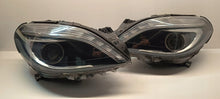 Laden Sie das Bild in den Galerie-Viewer, Frontscheinwerfer Mercedes-Benz A2468207461 A2468207361 Xenon Ein Satz Headlight