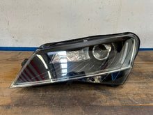 Laden Sie das Bild in den Galerie-Viewer, Frontscheinwerfer Skoda Superb III 3V1941015A Xenon Links Scheinwerfer Headlight SCH2886932931eq