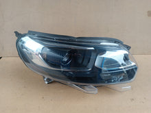 Laden Sie das Bild in den Galerie-Viewer, Frontscheinwerfer Citroën Jumpy 9808233980 Xenon Rechts Scheinwerfer Headlight