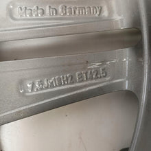 Load image into Gallery viewer, 1x Alufelge 17 Zoll 7.5" 5x112 42 5ET Glanz Silber A1764010100 Mercedes-Benz FEL2058149614ug