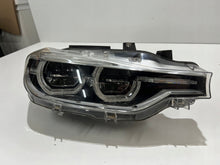 Laden Sie das Bild in den Galerie-Viewer, Frontscheinwerfer BMW F30 9883508-01 LED Rechts Scheinwerfer Headlight SCH5527415902xe