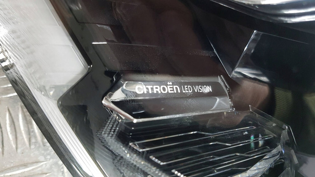 Frontscheinwerfer Citroën C4 III 73375529 733755295 0543060100451036 Links SCH5873239061fm