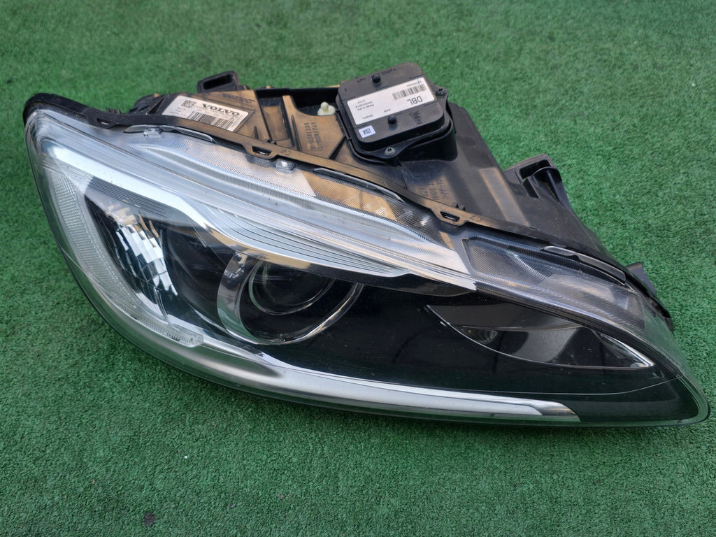 Frontscheinwerfer Volvo S60 V60 31420262 Bi-Xenon Rechts Scheinwerfer Headlight SCH8847830080gv