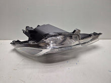 Laden Sie das Bild in den Galerie-Viewer, Frontscheinwerfer Mitsubishi Space Star Ein Stück (Rechts oder Links) Headlight