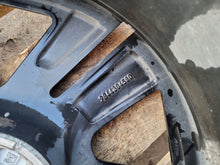 Laden Sie das Bild in den Galerie-Viewer, 1x Alufelge 19 Zoll 7.0&quot; 5x108 41ET 9808687377 Peugeot Rim Wheel