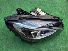 Laden Sie das Bild in den Galerie-Viewer, Frontscheinwerfer Mercedes-Benz W205 A2059063803 Full LED Rechts Headlight SCH7612806824oh