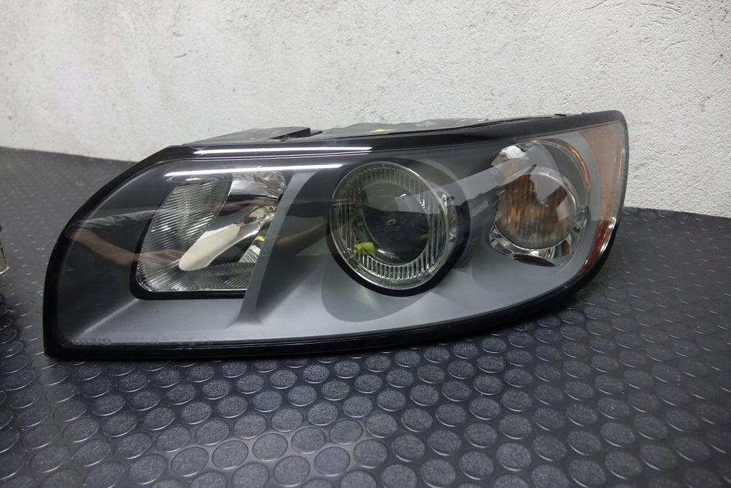 Frontscheinwerfer Volvo V50 30698886 Ein Satz Scheinwerfer Headlight SCH6117984459el