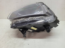 Load image into Gallery viewer, Frontscheinwerfer Hyundai Staria 92101CG000 Links Scheinwerfer Headlight SCH6735845230jl