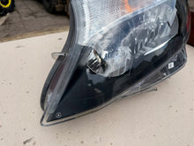 Laden Sie das Bild in den Galerie-Viewer, Frontscheinwerfer Mercedes-Benz Vito W447 A4479067700 Links Headlight SCH7853120654qx