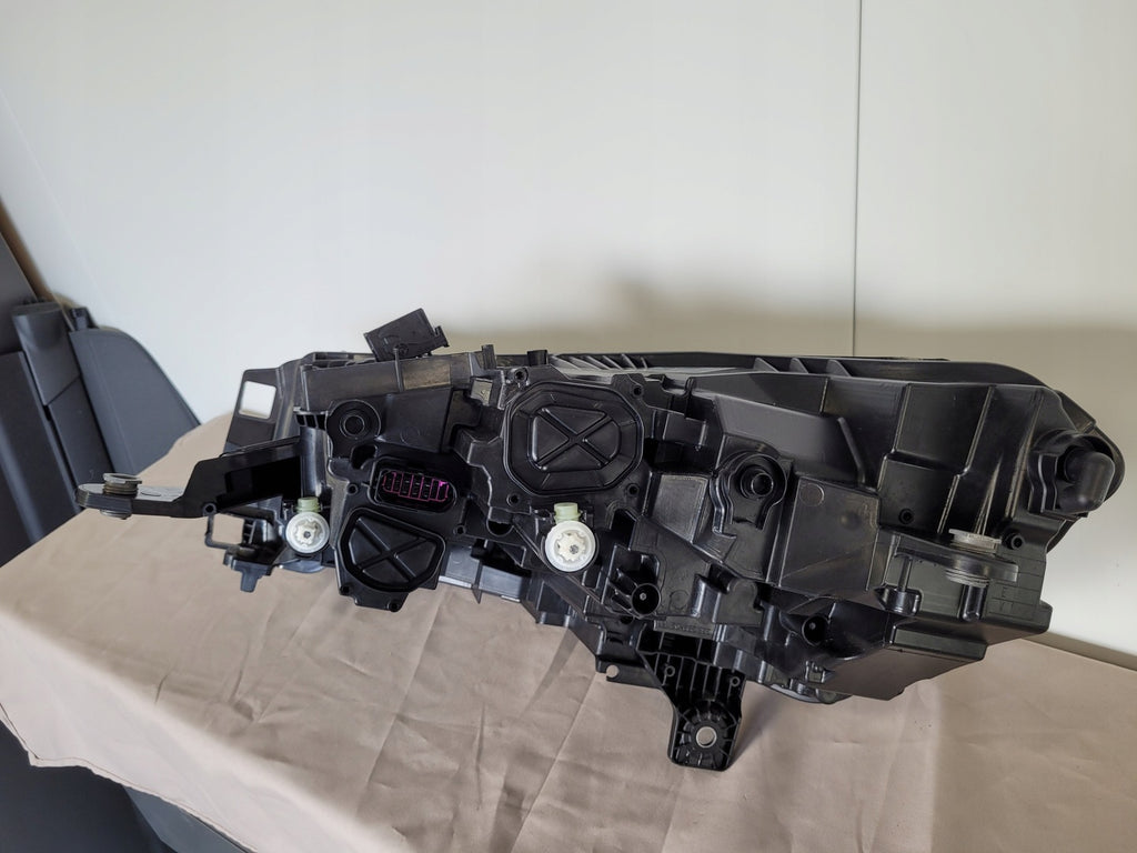 Frontscheinwerfer Skoda Enyaq 5LB941016H Rechts Scheinwerfer Headlight SCH6371736197ht