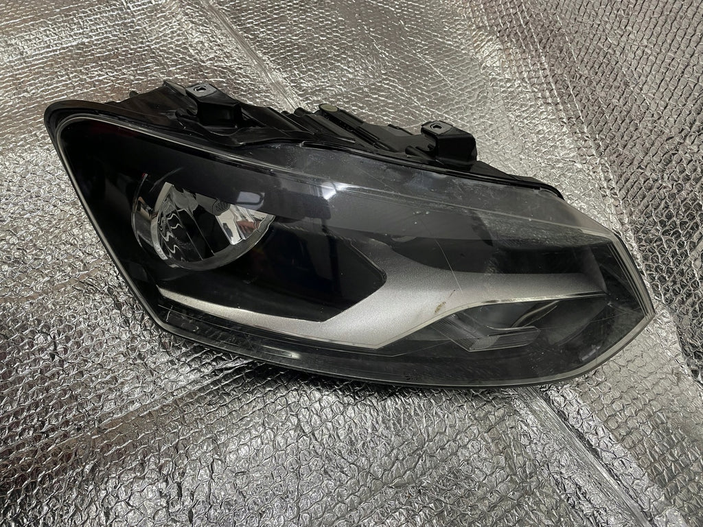 Frontscheinwerfer VW Polo Rechts Scheinwerfer Headlight