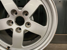 Load image into Gallery viewer, 1x Alufelge 16 Zoll 7.0" 5x112 35ET Glanz Silber 8W0601025 Audi A4 Rim Wheel FEL6214347322zn