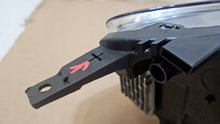 Laden Sie das Bild in den Galerie-Viewer, Frontscheinwerfer Ford Kuga I LV4B13E017AP L90187837 Links Headlight SCH2331614197pb