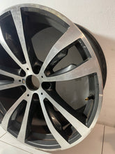 Load image into Gallery viewer, 1x Alufelge 20 Zoll 10.0" 5x120 40ET Glanz Schwarz 7846790 BMW X5 E70 X6 E71 FEL9584680380jh