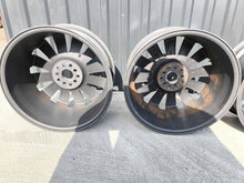 Load image into Gallery viewer, 4x Alufelge 18 Zoll 8.0&quot; 5x112 45ET Glanz Silber Audi A4 A3 Rim Wheel