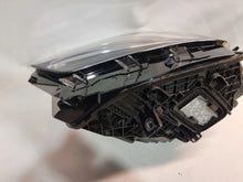 Laden Sie das Bild in den Galerie-Viewer, Frontscheinwerfer Mercedes-Benz W247 Links Scheinwerfer Headlight SCH6655192612sb