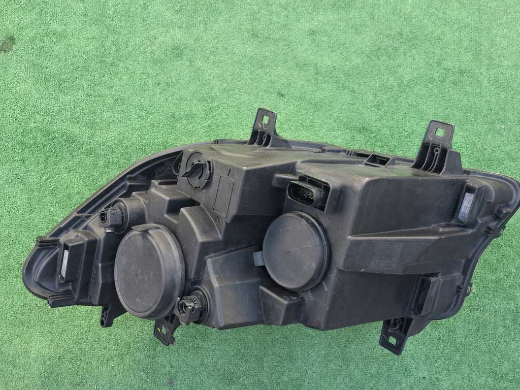 Frontscheinwerfer Mercedes-Benz Sprinter A9109060100 Rechts Headlight
