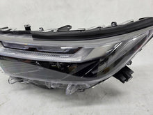 Laden Sie das Bild in den Galerie-Viewer, Frontscheinwerfer Toyota SPP12935 Full LED Links Scheinwerfer Headlight SCH2019869395kl