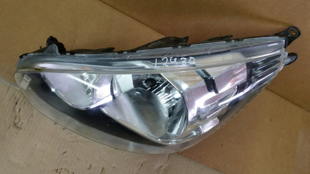 Frontscheinwerfer Mitsubishi Space Star W0504 8301C193 Links Headlight