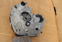 Laden Sie das Bild in den Galerie-Viewer, Frontscheinwerfer Mercedes-Benz W203 A2038201161 0301166271 Links Headlight SCH9165205129kx
