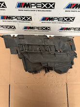 Laden Sie das Bild in den Galerie-Viewer, Frontscheinwerfer BMW E38 83520219 Links Scheinwerfer Headlight SCH4661226222ra