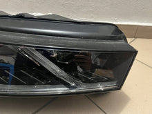 Laden Sie das Bild in den Galerie-Viewer, Frontscheinwerfer Skoda Octavia IV 5E4941016B Full LED Rechts Headlight SCH2977922998ak