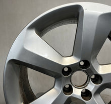 Load image into Gallery viewer, 1x Alufelge 19 Zoll 8.0&quot; 5x112 27ET Glanz Silber 8R0601025P Audi Q5 Rim Wheel