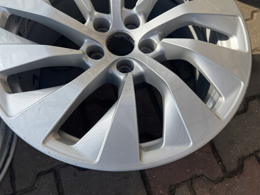 1x Alufelge 18 Zoll 8.0" 5x112 4K8601025A Audi Rim Wheel FEL7831654152wr