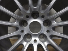 Laden Sie das Bild in den Galerie-Viewer, 1x Alufelge 18 Zoll 8.0&quot; 5x112 30ET Glanz Silber 6861224 BMW 5 G31 G30 Rim Wheel