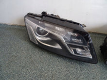 Load image into Gallery viewer, Frontscheinwerfer Audi Q5 8R0941003AJ Xenon Ein Stück (Rechts oder Links)