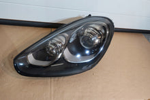 Load image into Gallery viewer, Frontscheinwerfer Porsche Cayenne 7P5941752H Xenon Ein Stück (Rechts oder Links) SCH3475835064vm