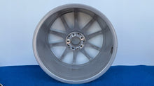 Laden Sie das Bild in den Galerie-Viewer, 1x Alufelge 19 Zoll 8.5" 5x112 31 5ET A2234011188 Mercedes-Benz W223 Rim Wheel FEL9968887449ns
