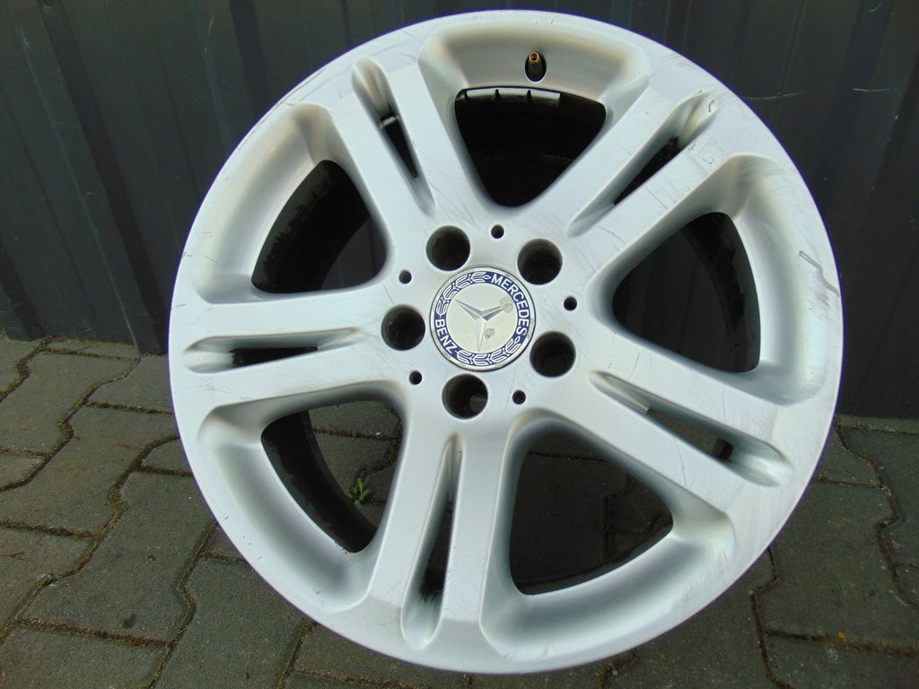 1x Alufelge 17 Zoll 8.0" 5x112 38ET A2114013602 Mercedes-Benz W211 Rim Wheel