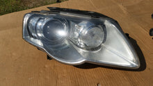 Laden Sie das Bild in den Galerie-Viewer, Frontscheinwerfer VW Passat 3C0941751G Ein Stück (Rechts oder Links) Headlight