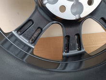 Load image into Gallery viewer, 1x Alufelge 17 Zoll 6.5&quot; 5x114.3 45ET KE409-3Z200 Nissan Rim Wheel