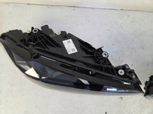 Laden Sie das Bild in den Galerie-Viewer, Frontscheinwerfer BMW G22 3 G80 G23 I4 G26 5A3B2F3-02 5A3B2F4-02 LED Ein Satz SCH6108994814ct