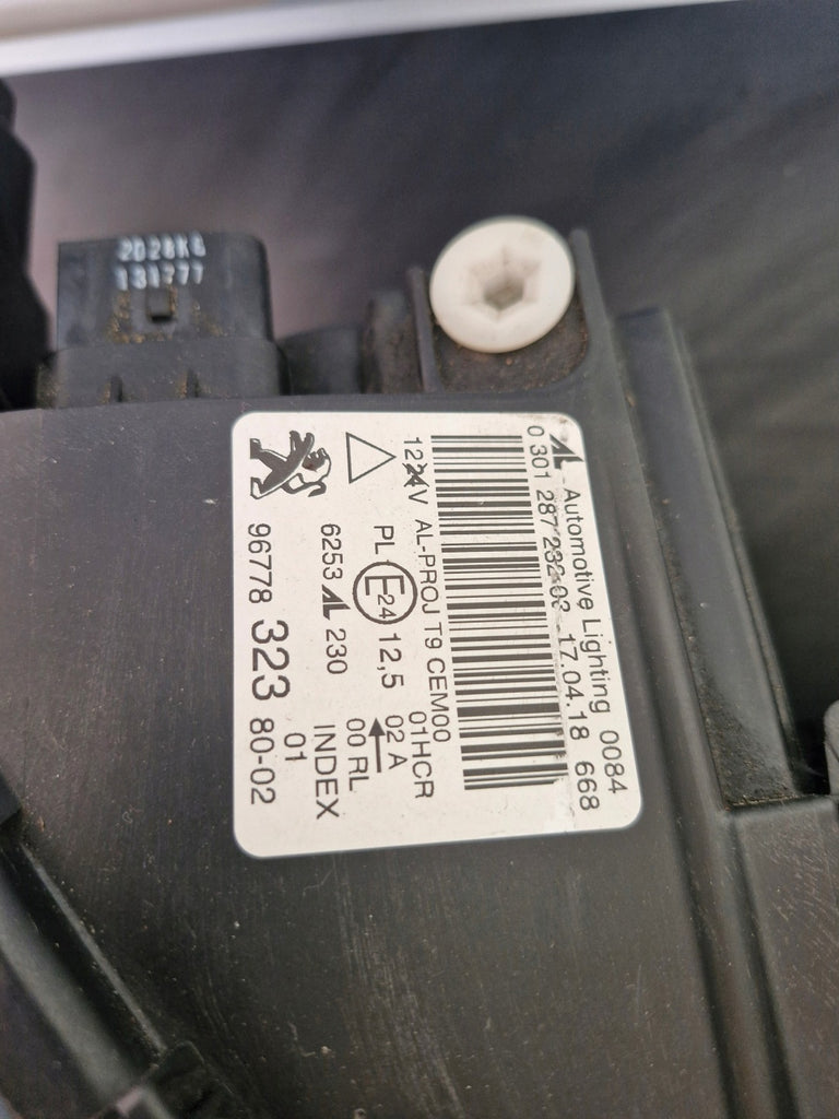 Frontscheinwerfer Peugeot 308 9677832380 Rechts Scheinwerfer Headlight SCH6392387209jt