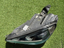 Laden Sie das Bild in den Galerie-Viewer, Frontscheinwerfer Mercedes-Benz Gle A1679061600 Links Scheinwerfer Headlight