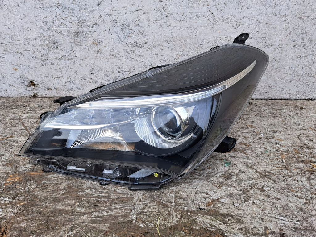 Frontscheinwerfer Toyota Yaris LED Ein Stück (Rechts oder Links) Headlight