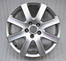 Load image into Gallery viewer, 1x Alufelge 17 Zoll 6.0&quot; 5x112 45ET Glanz Silber 3C0601025M VW Passat Rim Wheel