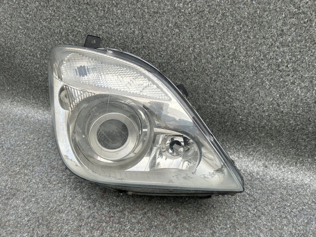 Frontscheinwerfer Mercedes-Benz Sprinter A9068201061 Rechts Headlight SCH9023012954kt