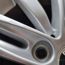 Laden Sie das Bild in den Galerie-Viewer, 1x Alufelge 16 Zoll 7.0" 5x120 34ET Glanz Silber 6783629 BMW 6 Rim Wheel FEL8984011391vg