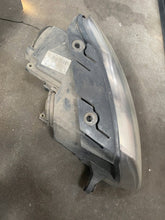 Load image into Gallery viewer, Frontscheinwerfer VW Passat 3C0941005Q Links Scheinwerfer Headlight