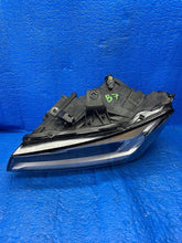 Laden Sie das Bild in den Galerie-Viewer, Frontscheinwerfer Audi Q2 81A941033 Full LED Links Scheinwerfer Headlight