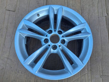 Laden Sie das Bild in den Galerie-Viewer, 1x Alufelge 18 Zoll 5x120 6866398 BMW 3 F30 F31 Rim Wheel FEL5828600587sh