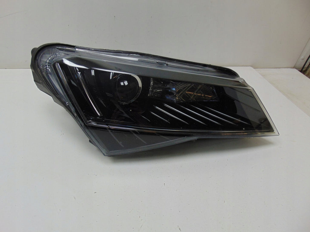 Frontscheinwerfer Skoda Superb III 3V1941016A Xenon Rechts Headlight SCH5766664162gv